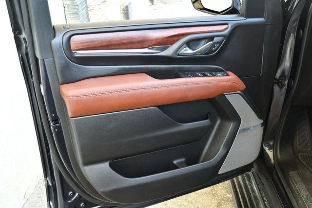 2023 GMC Yukon Denali Ultimate 4WD 4 Door SUV W/Super Cruise