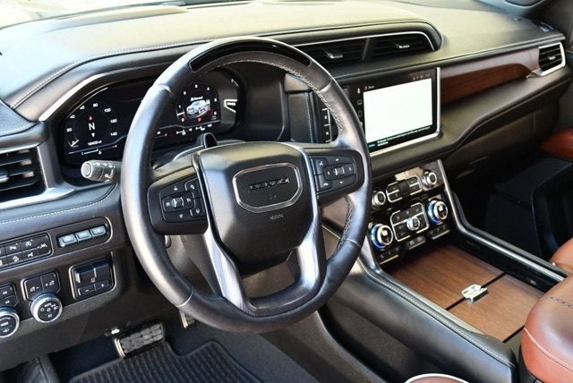 2023 GMC Yukon Denali Ultimate 4WD 4 Door SUV W/Super Cruise