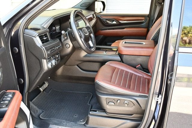 2023 GMC Yukon Denali Ultimate 4WD 4 Door SUV W/Super Cruise