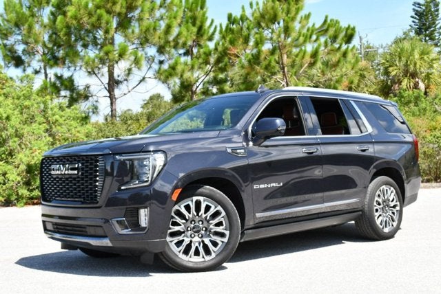 2023 GMC Yukon Denali Ultimate 4WD 4 Door SUV W/Super Cruise