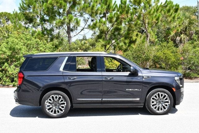 2023 GMC Yukon Denali Ultimate 4WD 4 Door SUV W/Super Cruise
