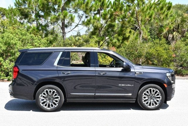 2023 GMC Yukon Denali Ultimate 4WD 4 Door SUV W/Super Cruise