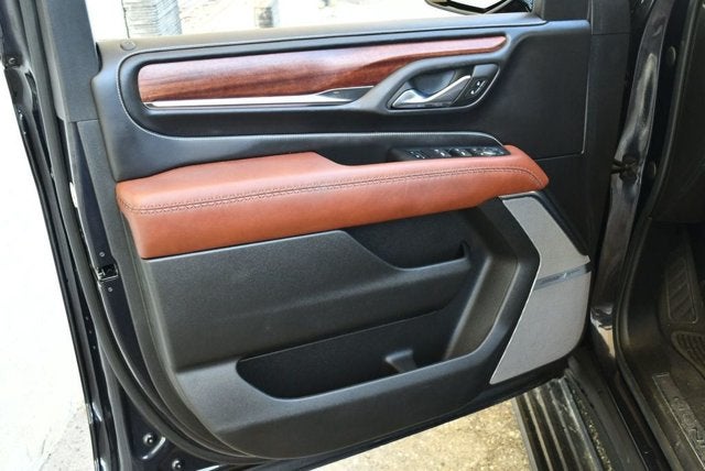 2023 GMC Yukon Denali Ultimate 4WD 4 Door SUV W/Super Cruise