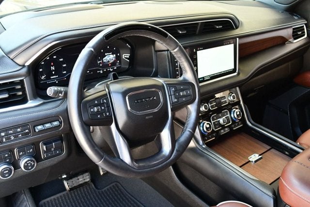 2023 GMC Yukon Denali Ultimate 4WD 4 Door SUV W/Super Cruise