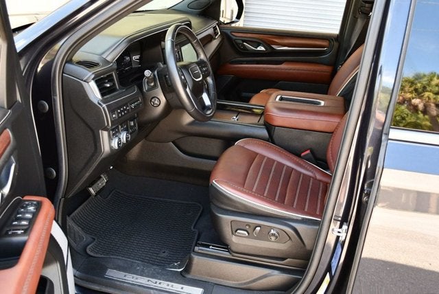 2023 GMC Yukon Denali Ultimate 4WD 4 Door SUV W/Super Cruise