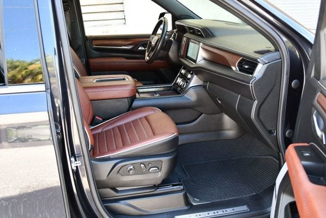 2023 GMC Yukon Denali Ultimate 4WD 4 Door SUV W/Super Cruise