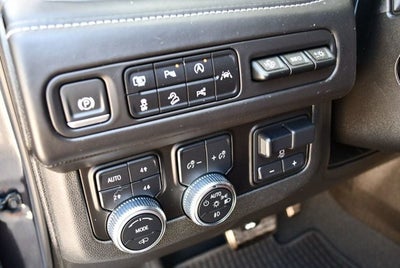 2023 GMC Yukon Denali Ultimate 4WD 4 Door SUV W/Super Cruise