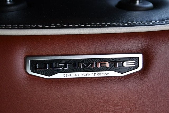 2023 GMC Yukon Denali Ultimate 4WD 4 Door SUV W/Super Cruise