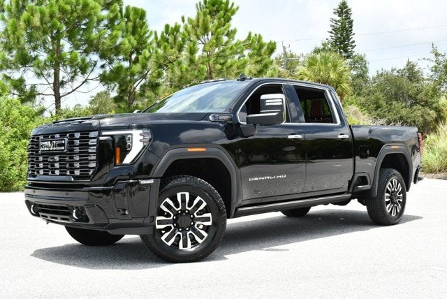 2026 GMC Sierra 2500HD 4WD Crew Cab Denali Ultimate W/Max Trailering Package