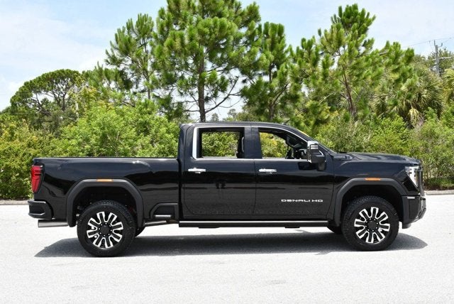 2026 GMC Sierra 2500HD 4WD Crew Cab Denali Ultimate W/Max Trailering Package