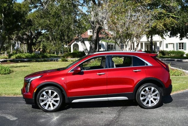 2021 Cadillac XT4 FWD 4 Door Premium Luxury SUV W/Driver Awareness Package