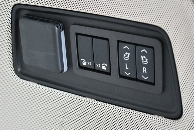 2025 Cadillac Escalade 4WD 4 Door Sport Platinum SUV W/Onyx Package