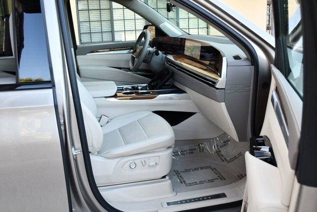 2025 Cadillac Escalade 4WD 4 Door Sport Platinum SUV W/Onyx Package