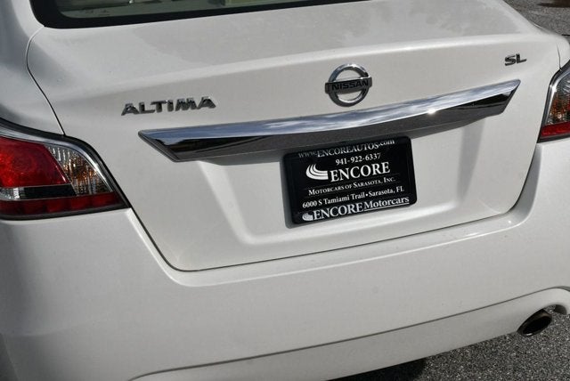 2015 Nissan Altima SL 2.5 I4 Sedan W/Moonroof Package