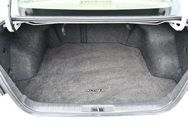 2015 Nissan Altima SL 2.5 I4 Sedan W/Moonroof Package