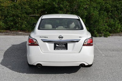 2015 Nissan Altima SL 2.5 I4 Sedan W/Moonroof Package