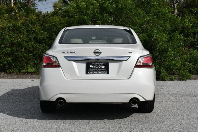 2015 Nissan Altima SL 2.5 I4 Sedan W/Moonroof Package