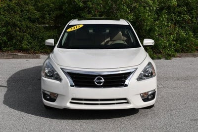 2015 Nissan Altima SL 2.5 I4 Sedan W/Moonroof Package