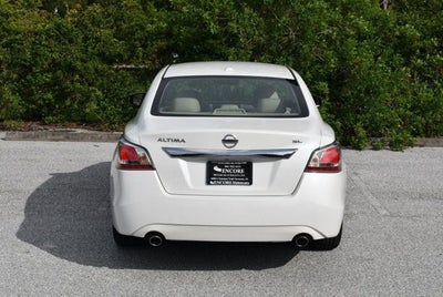 2015 Nissan Altima SL 2.5 I4 Sedan W/Moonroof Package