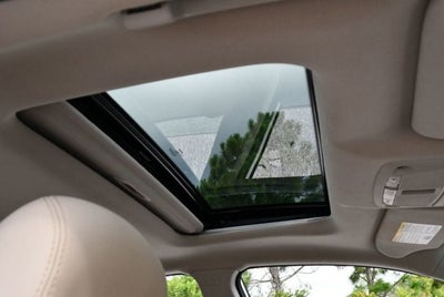 2015 Nissan Altima SL 2.5 I4 Sedan W/Moonroof Package