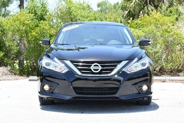 2016 Nissan Altima 4 Door Sedan I4 2.5 SL W/Moonroof Package & 11K Miles