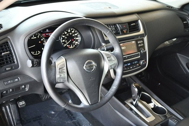 2016 Nissan Altima 4 Door Sedan I4 2.5 SL W/Moonroof Package & 11K Miles