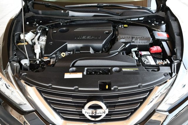 2016 Nissan Altima 4 Door Sedan I4 2.5 SL W/Moonroof Package & 11K Miles