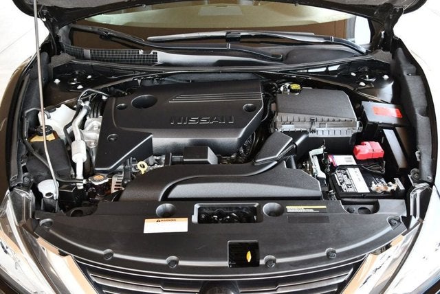 2016 Nissan Altima 4 Door Sedan I4 2.5 SL W/Moonroof Package & 11K Miles