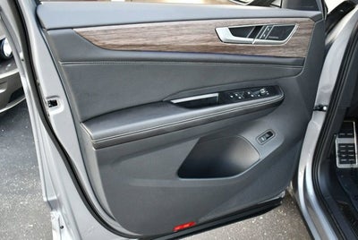 2025 Volkswagen Atlas 2.0T SEL Premium R-Line 4MOTION W/Navigation