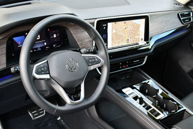 2025 Volkswagen Atlas 2.0T SEL Premium R-Line 4MOTION W/Navigation