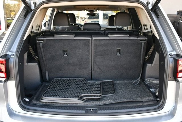 2025 Volkswagen Atlas 2.0T SEL Premium R-Line 4MOTION W/Navigation