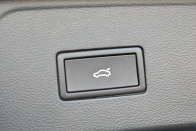 2025 Volkswagen Atlas 2.0T SEL Premium R-Line 4MOTION W/Navigation