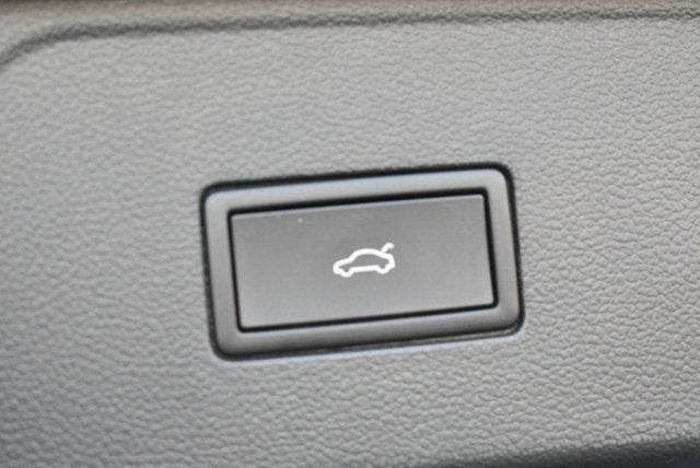 2025 Volkswagen Atlas 2.0T SEL Premium R-Line 4MOTION W/Navigation