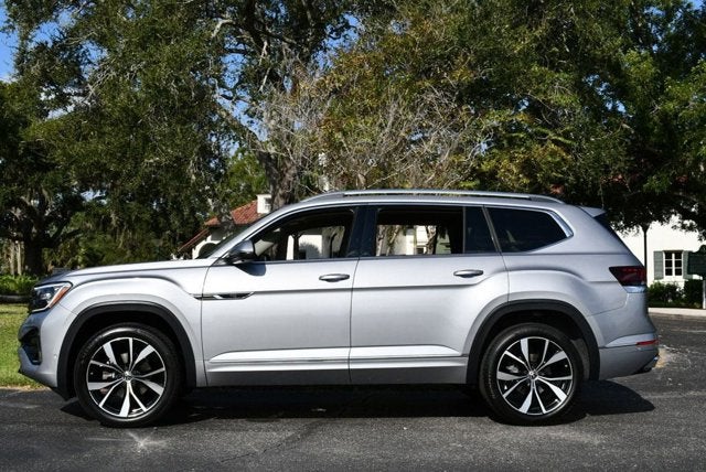 2025 Volkswagen Atlas 2.0T SEL Premium R-Line 4MOTION W/Navigation