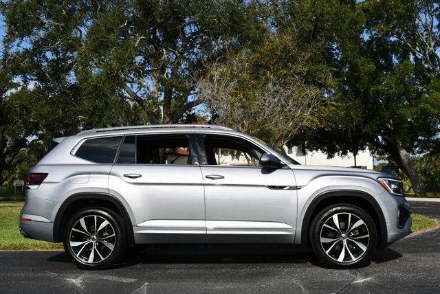 2025 Volkswagen Atlas 2.0T SEL Premium R-Line 4MOTION W/Navigation