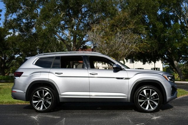 2025 Volkswagen Atlas 2.0T SEL Premium R-Line 4MOTION W/Navigation