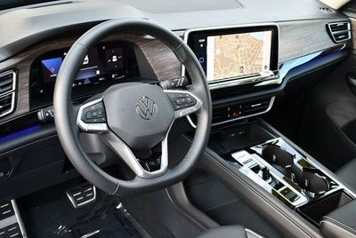 2025 Volkswagen Atlas 2.0T SEL Premium R-Line 4MOTION W/Navigation