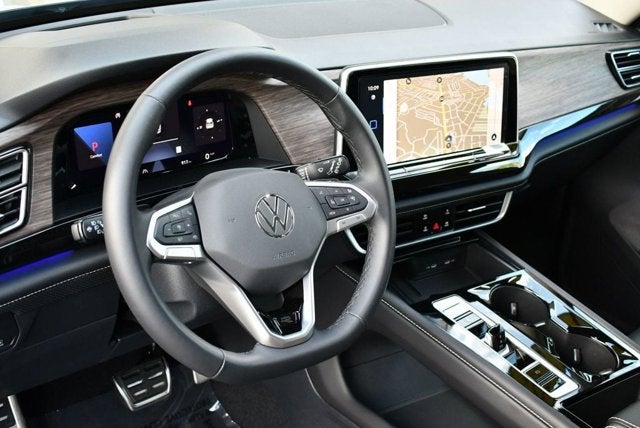 2025 Volkswagen Atlas 2.0T SEL Premium R-Line 4MOTION W/Navigation