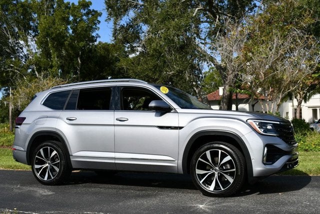2025 Volkswagen Atlas 2.0T SEL Premium R-Line 4MOTION W/Navigation