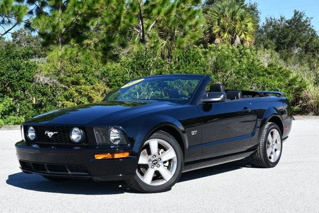 2007 Ford Mustang GT Deluxe 2 Door Convertible