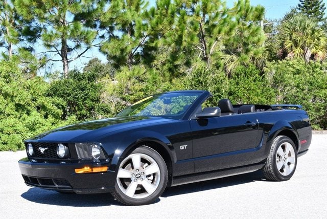 2007 Ford Mustang GT Deluxe 2 Door Convertible