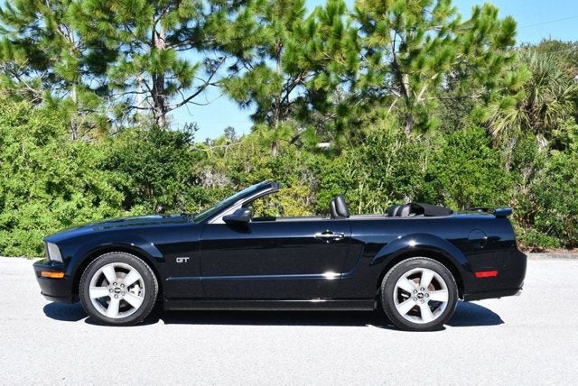 2007 Ford Mustang GT Deluxe 2 Door Convertible