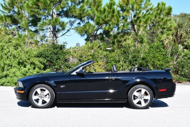2007 Ford Mustang GT Deluxe 2 Door Convertible