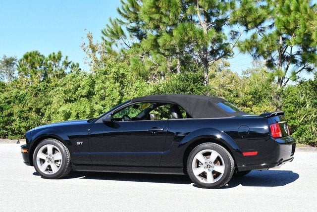 2007 Ford Mustang GT Deluxe 2 Door Convertible