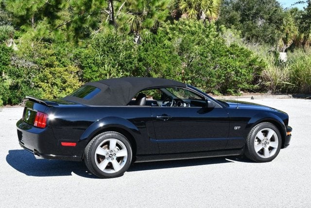 2007 Ford Mustang GT Deluxe 2 Door Convertible