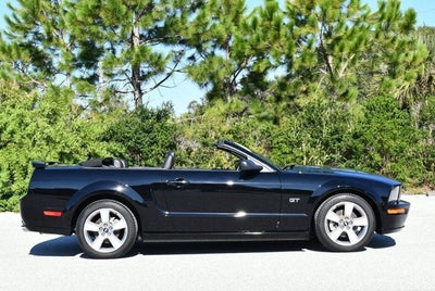 2007 Ford Mustang GT Deluxe 2 Door Convertible