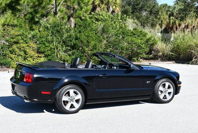 2007 Ford Mustang GT Deluxe 2 Door Convertible