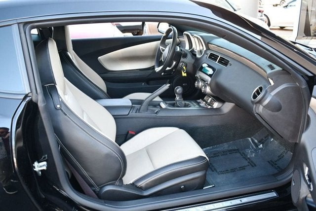 2010 Chevrolet Camaro 2 Door Coupe 2SS W/RS Package & 3K Miles