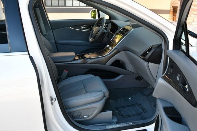 2019 Lincoln Nautilus Reserve FWD SUV W/Technology Package