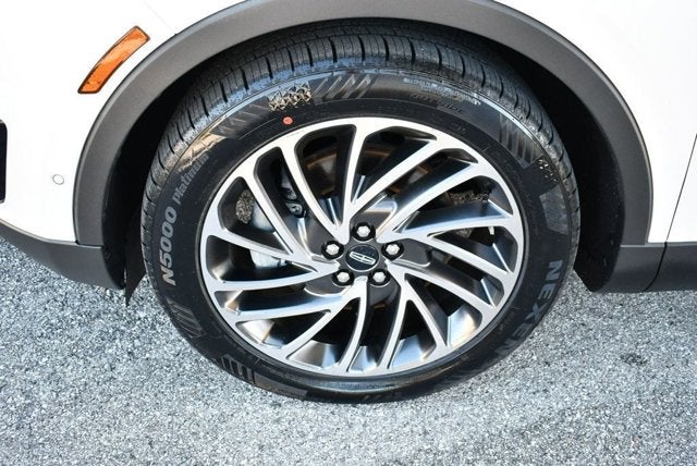 2019 Lincoln Nautilus Reserve FWD SUV W/Technology Package